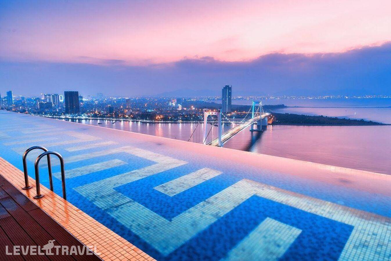 Wyndham Danang Golden Bay — фото 3