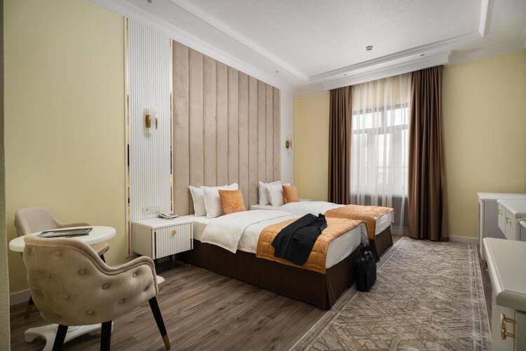 Богишамол (Bogishamol Hotel)