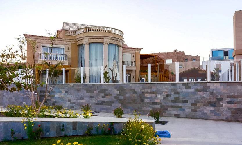 Arena Beach Resort