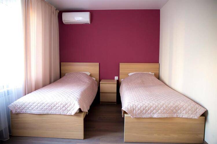 Отель Roomer