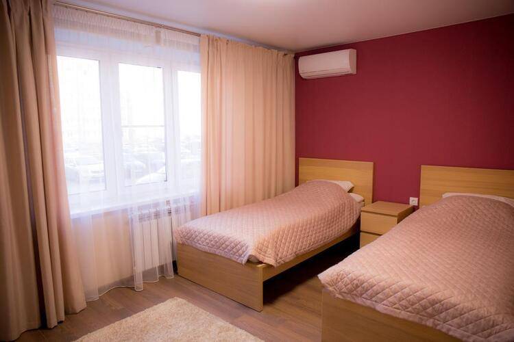 Отель Roomer