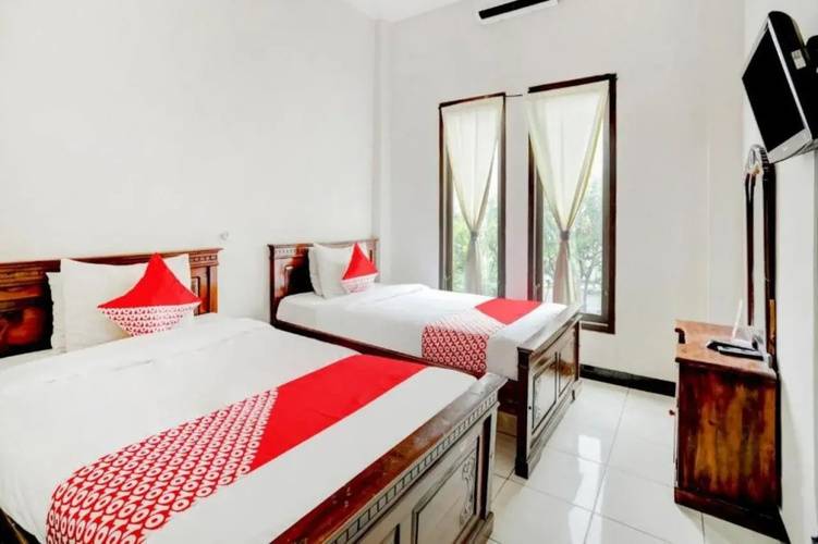 Hotel Warta Dua