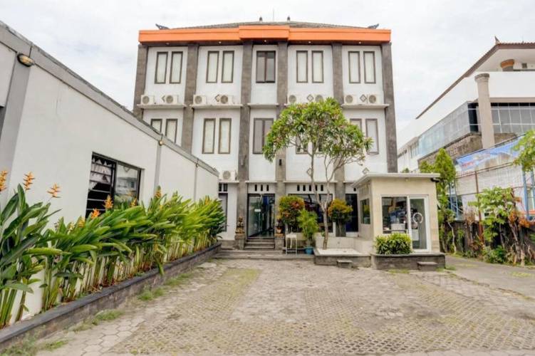 Hotel Warta Dua