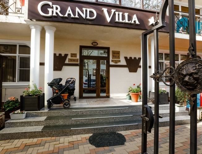 Grand Villa