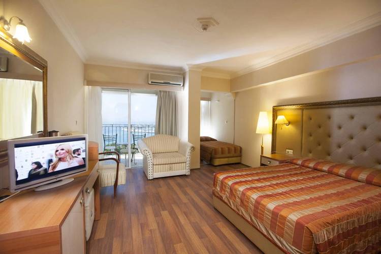 Laur Hotels
