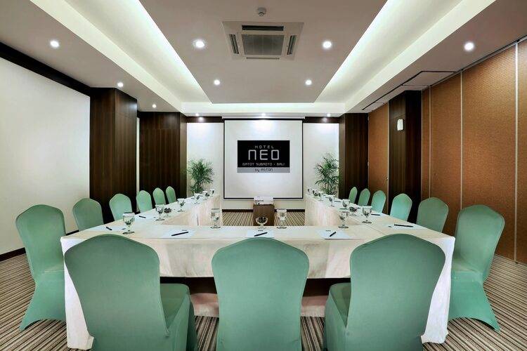 Hotel Neo Denpasar By Aston