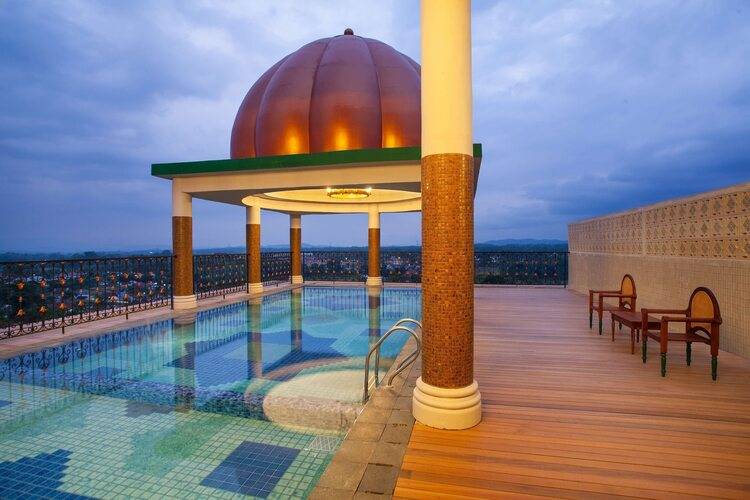 Alhambra Hotel & Convention, Bw Signature Collection