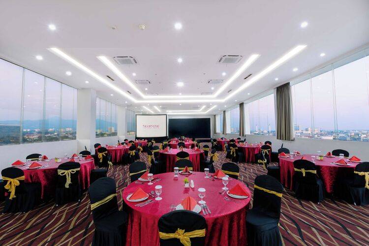 Favehotel Hyper Square