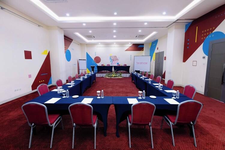 Favehotel Hyper Square