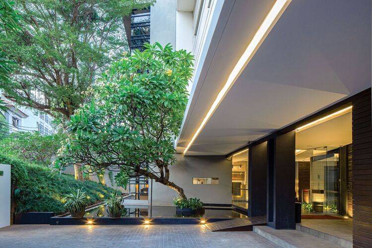 Miers Kuningan Artotel Curated