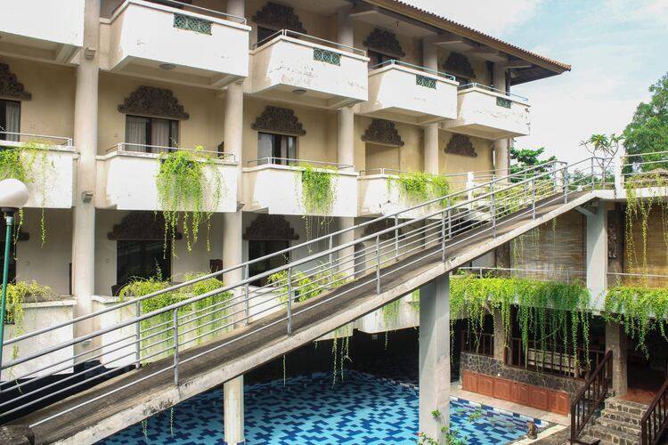 Melasti Kuta Beach Hotel And Spa