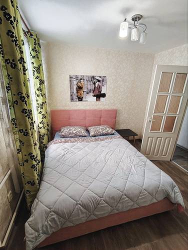 Випаренда Плеханова, 7