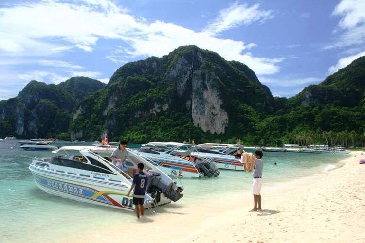 Phi Phi Island Cabana Hotel