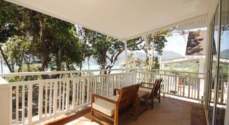 Bay View Resort Phi Phi