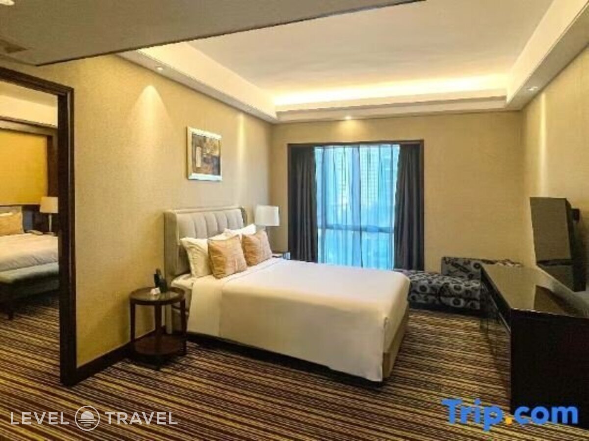фотографии номера Семейный номер отеля Leeden Hotel в Китай(Гуанчжоу) - фото №2