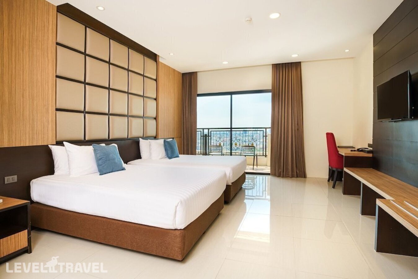 фотографии номера Семейный с частичным видом на море отеля Grand Palazzo Hotel Pattaya в Таиланд(Центральная Паттайя) - фото №2
