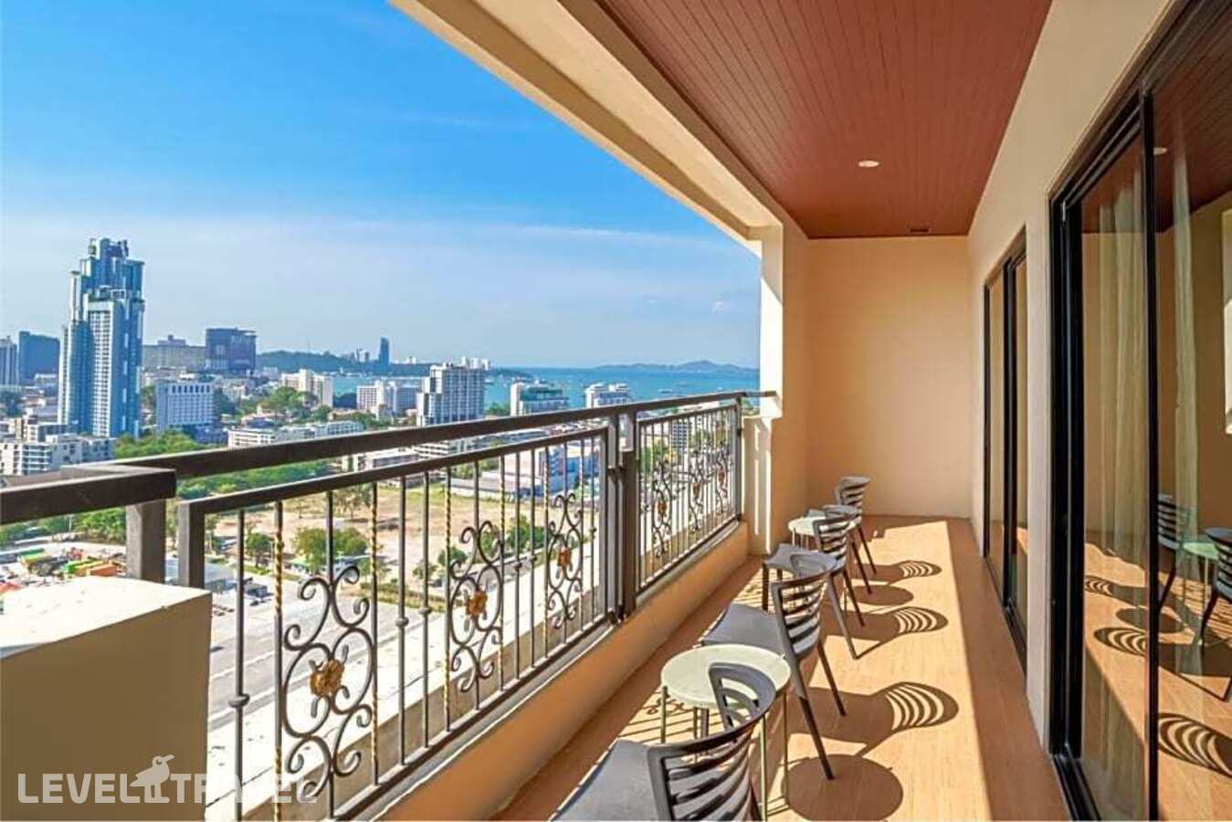 фотографии номера Полулюкс отеля Grand Palazzo Hotel Pattaya в Таиланд(Центральная Паттайя) - фото №6
