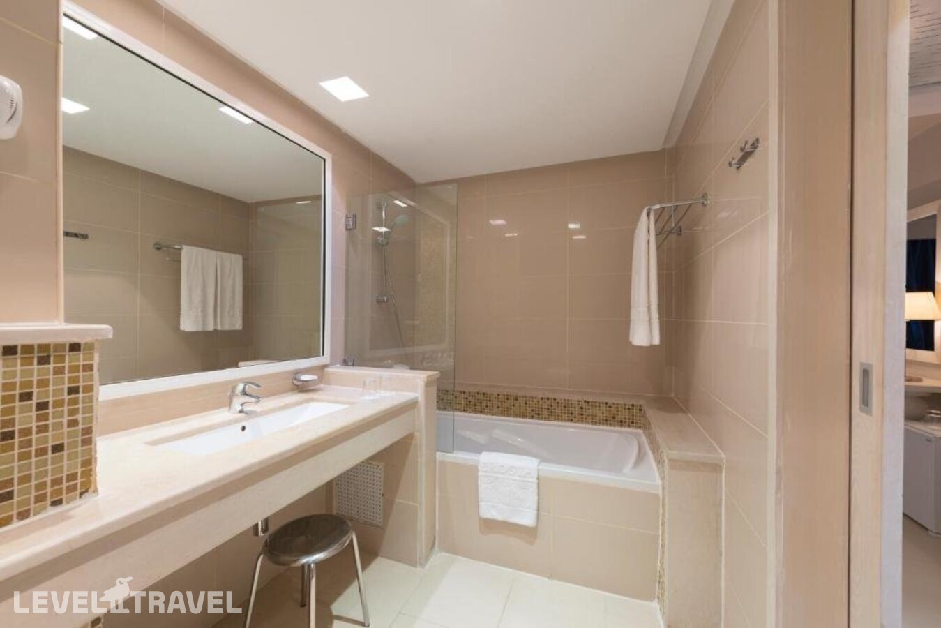 фотографии номера Полулюкс с видом на сад отеля Iberostar Selection Diar El Andalous (Ex.Iberostar Diar El Andalous) в Тунис(Порт Эль-Кантауи) - фото №26