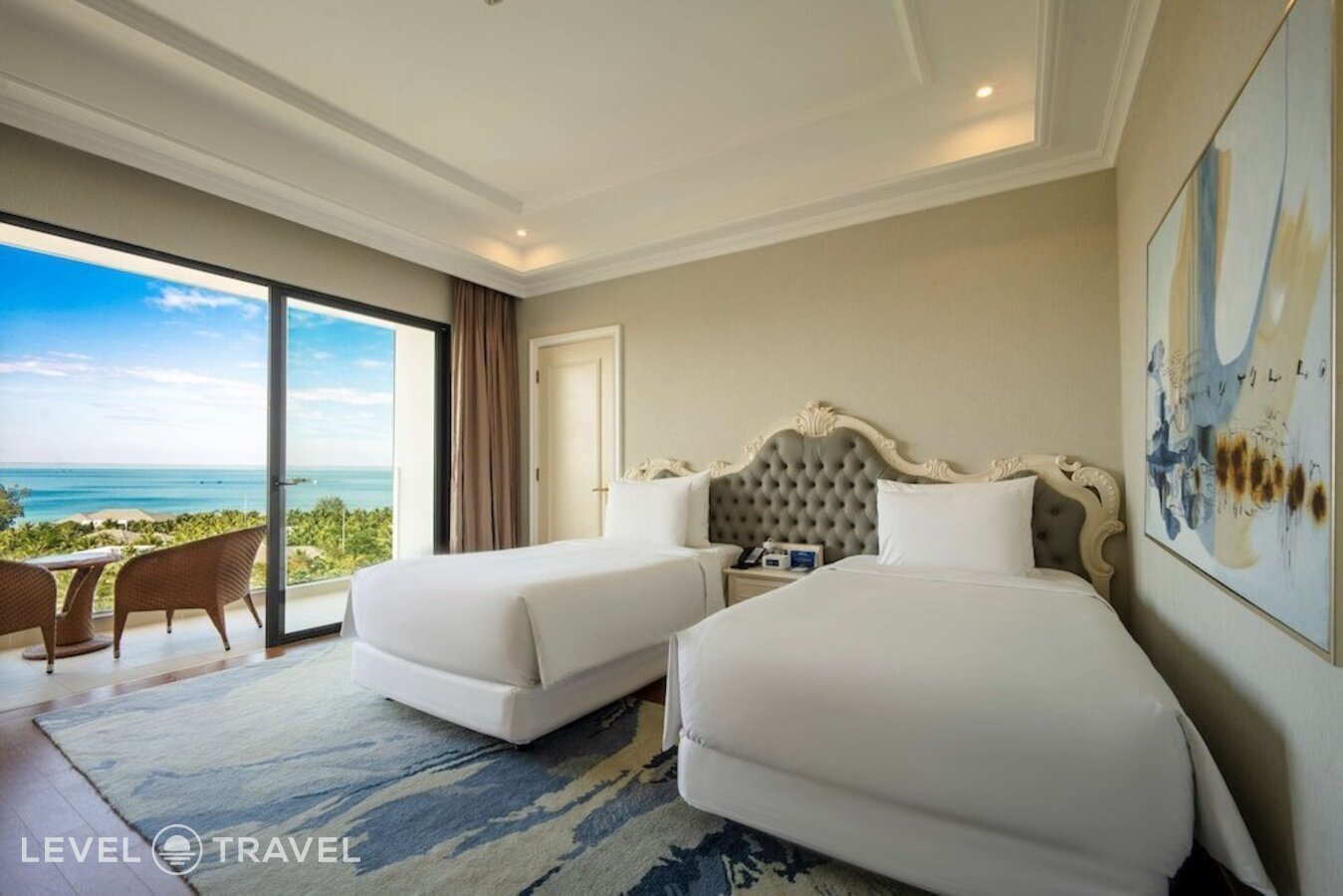 фотографии номера Делюкс с видом на море с балконом отеля Radisson Blu Resort Phu Quoc в Вьетнам(Фукуок) - фото №4