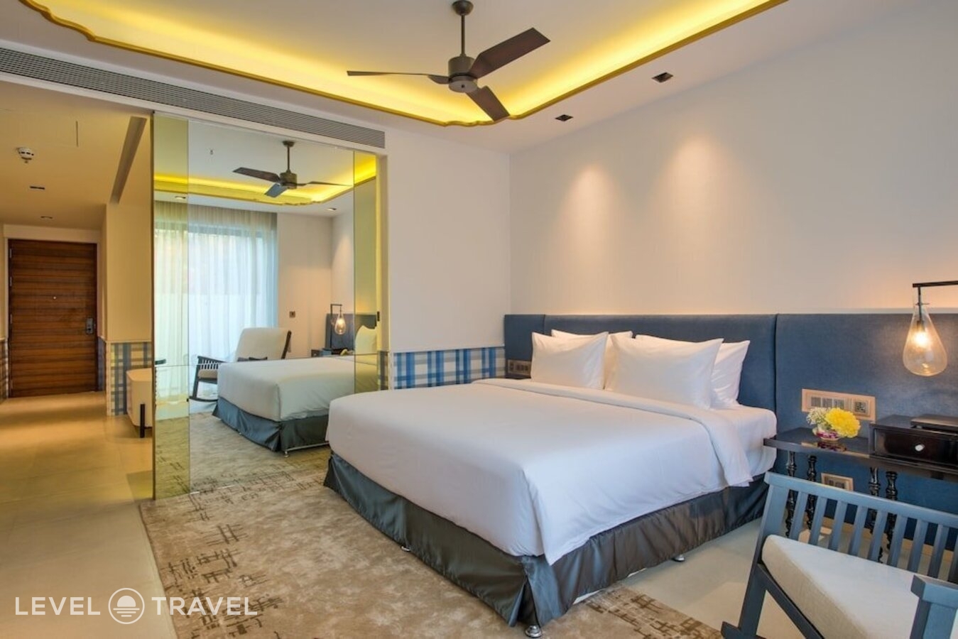 фотографии номера Премьер с балконом отеля Azaya Beach Resort Goa в Индия(Бенаулим) - фото №3