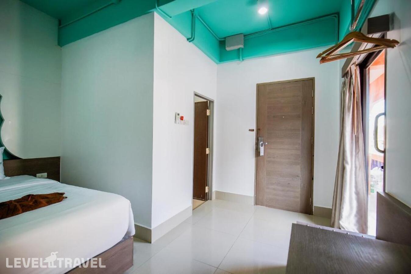 фотографии номера Стандартный номер отеля Khaleej Mass Hotel в Таиланд(Патонг Бич) - фото №3