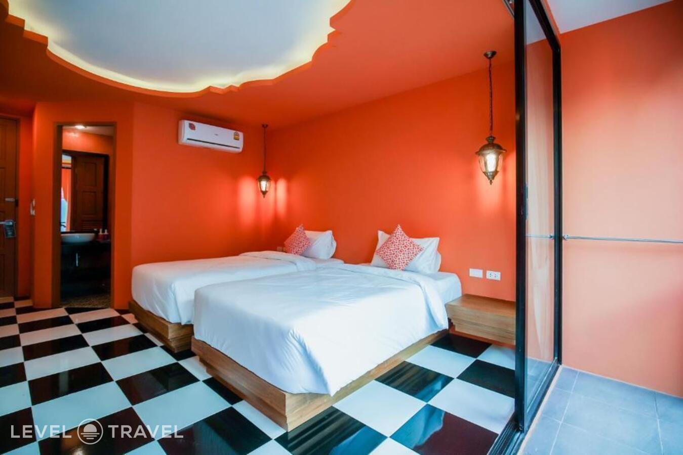 фотографии номера Делюкс (две односпальные кровати) отеля Khaleej Mass Hotel в Таиланд(Патонг Бич) - фото №291