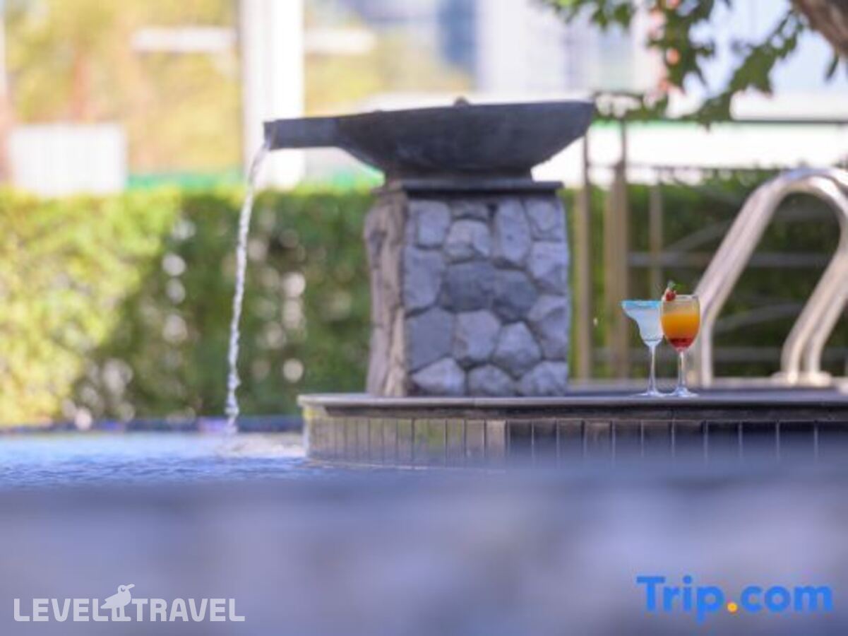 фотографии номера Трехместный делюкс отеля Le Bali Resort & Spa в Таиланд(Наклуа) - фото №11