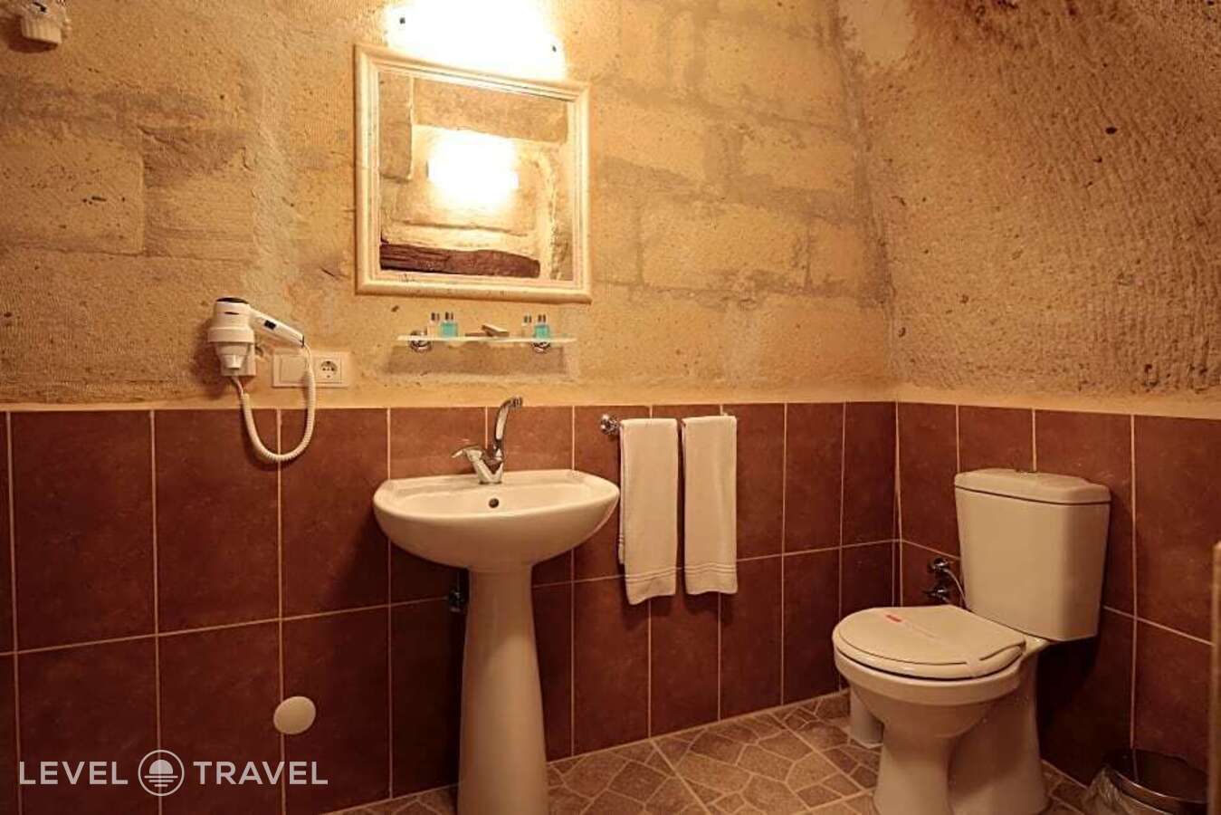 фотографии номера Улучшенный семейный отеля Turkish Cave House в Турция(Ортахисар) - фото №12