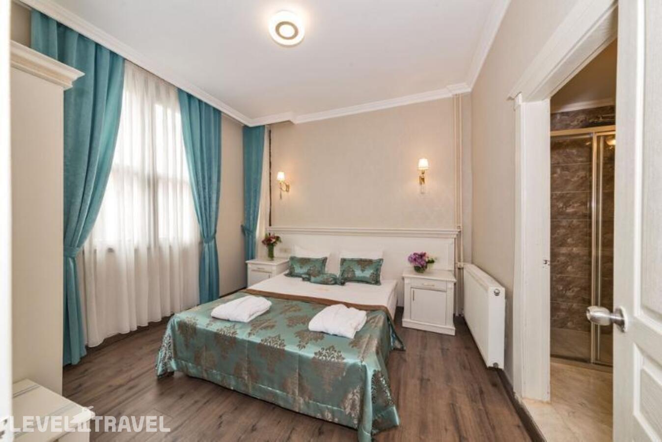 фотографии номера Трехместный с видом на город отеля Valide Hotel в Турция(Шишли) - фото №12