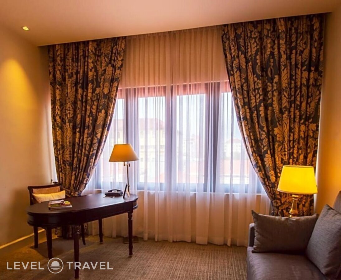 фотографии номера Полулюкс с видом на море отеля Galle Face Hotel в Шри-Ланка(Коломбо) - фото №29