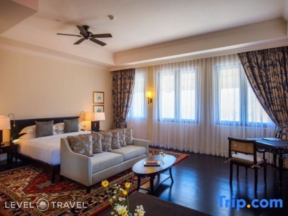 фотографии номера Полулюкс с видом на море отеля Galle Face Hotel в Шри-Ланка(Коломбо) - фото №54