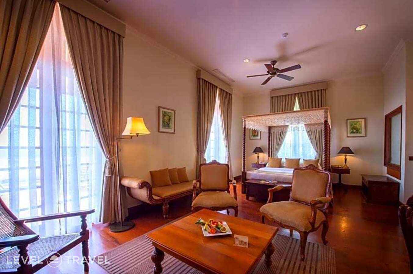 фотографии номера Полулюкс с видом на море отеля Galle Face Hotel в Шри-Ланка(Коломбо) - фото №53