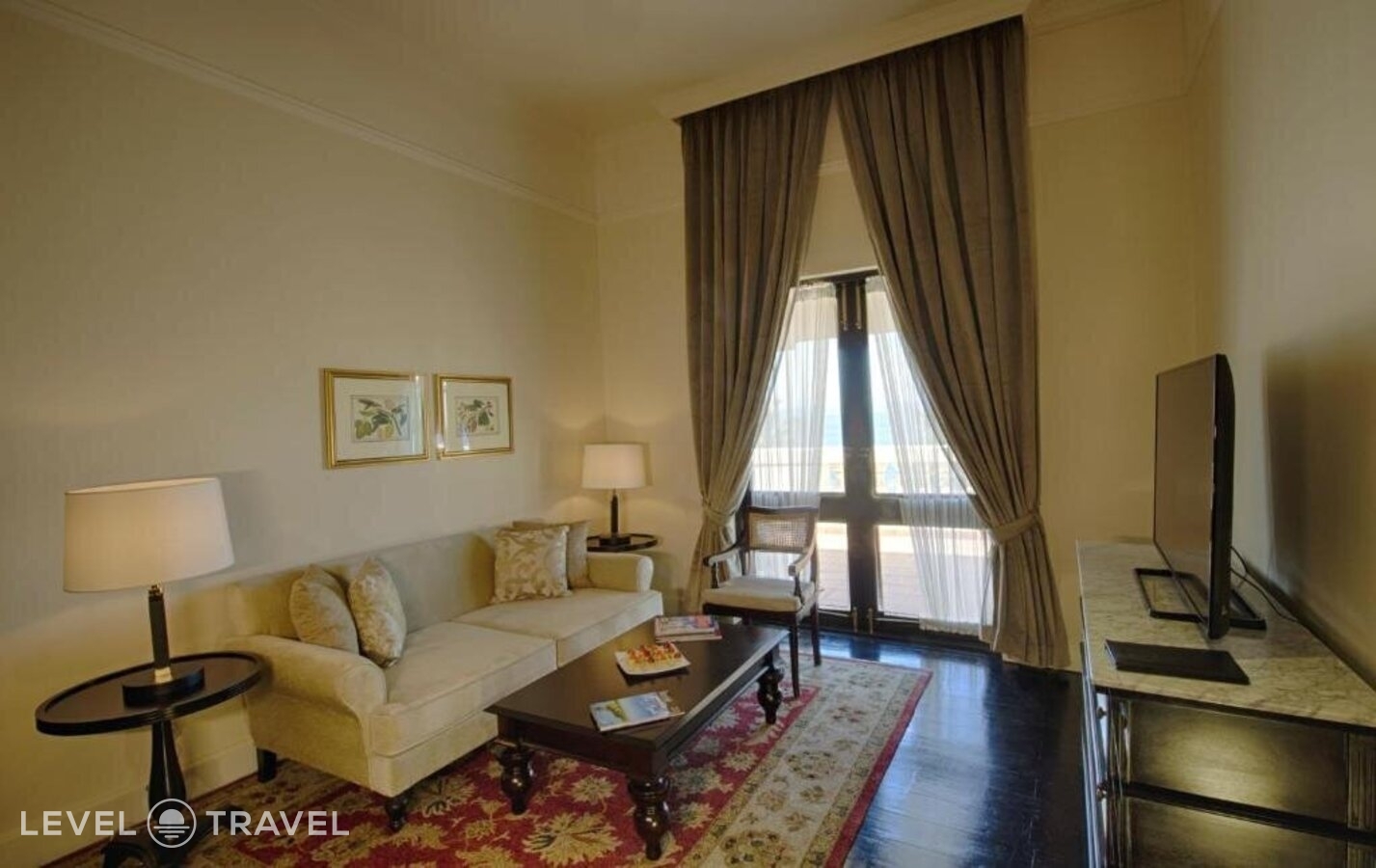 фотографии номера Люкс королевский отеля Galle Face Hotel в Шри-Ланка(Коломбо) - фото №23