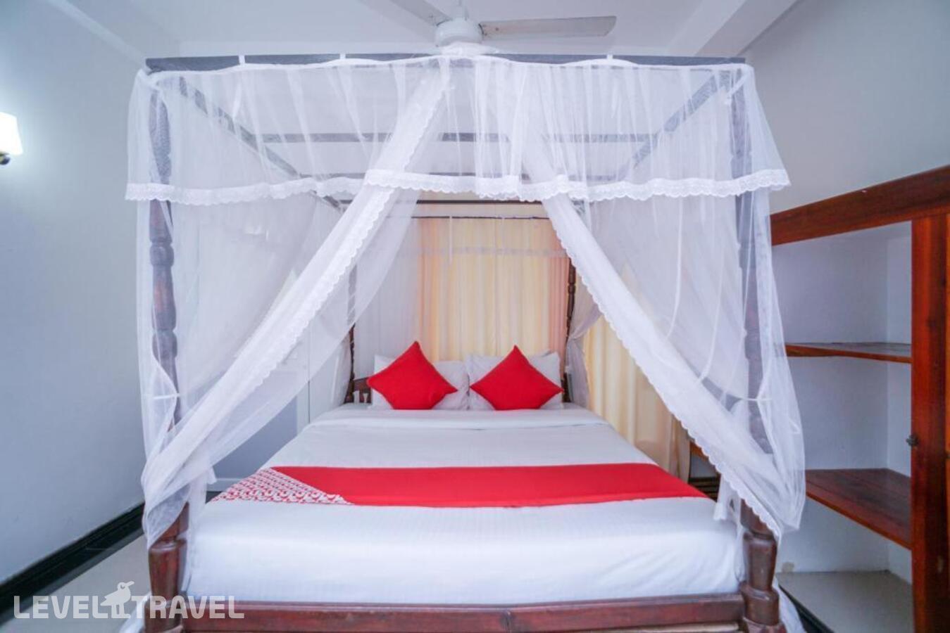 фотографии номера Стандартный номер отеля Sea View Beach Resort в Шри-Ланка(Галле) - фото №2