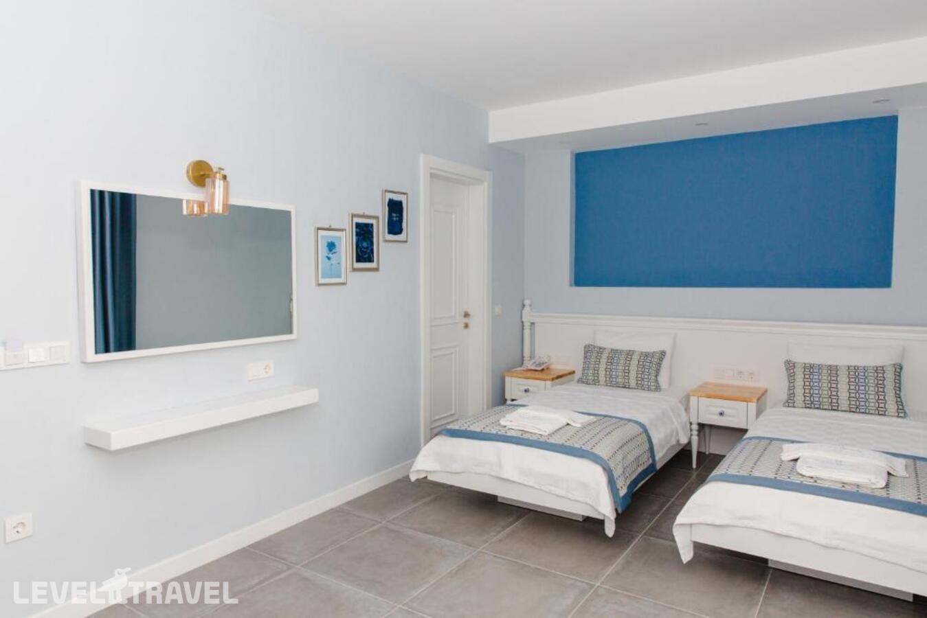 фотографии номера Стандартный (две односпальные кровати) отеля Luvi Kas Otel (Adults Only 16+) в Турция(Каш) - фото №2