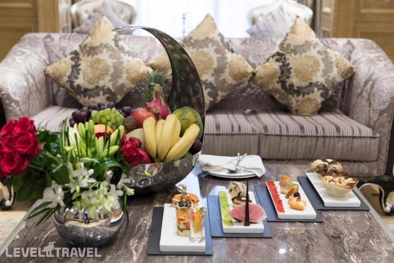 фотографии номера Люкс королевский отеля Narcissus Riyadh Hotel & Spa в Саудовская Аравия(Эр-Рияд) - фото №10