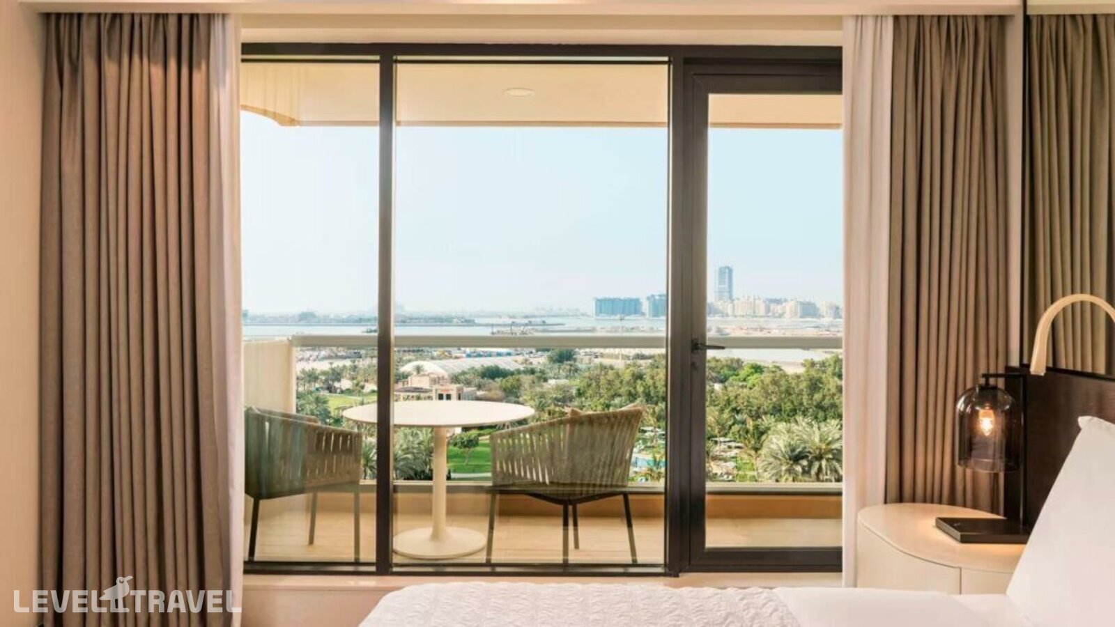 фотографии номера Семейный люкс отеля Le Royal Meridien Jumeirah Beach в ОАЭ(Дубай Марина) - фото №12