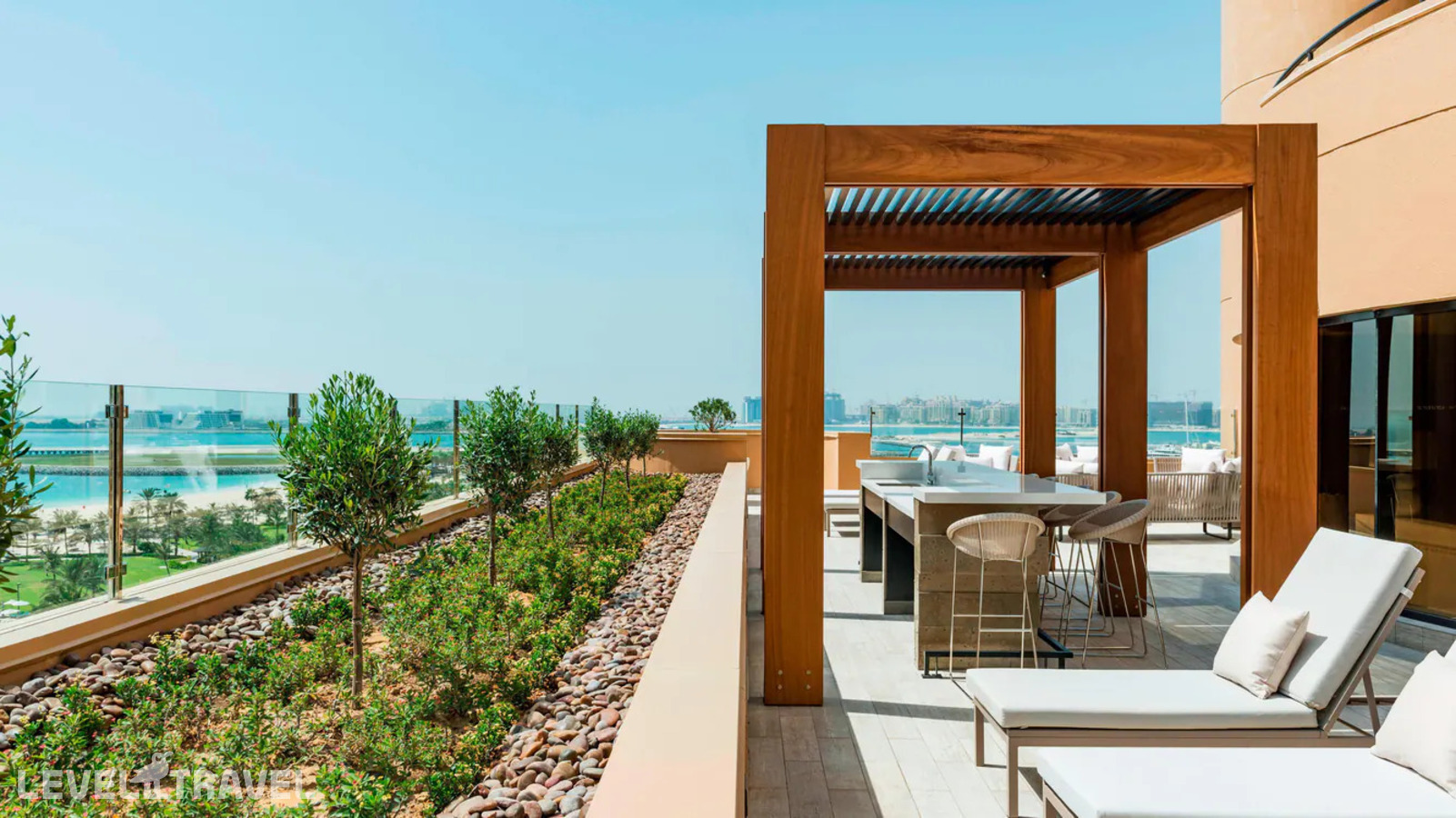 фотографии номера Люкс президентский отеля Le Royal Meridien Jumeirah Beach в ОАЭ(Дубай Марина) - фото №2