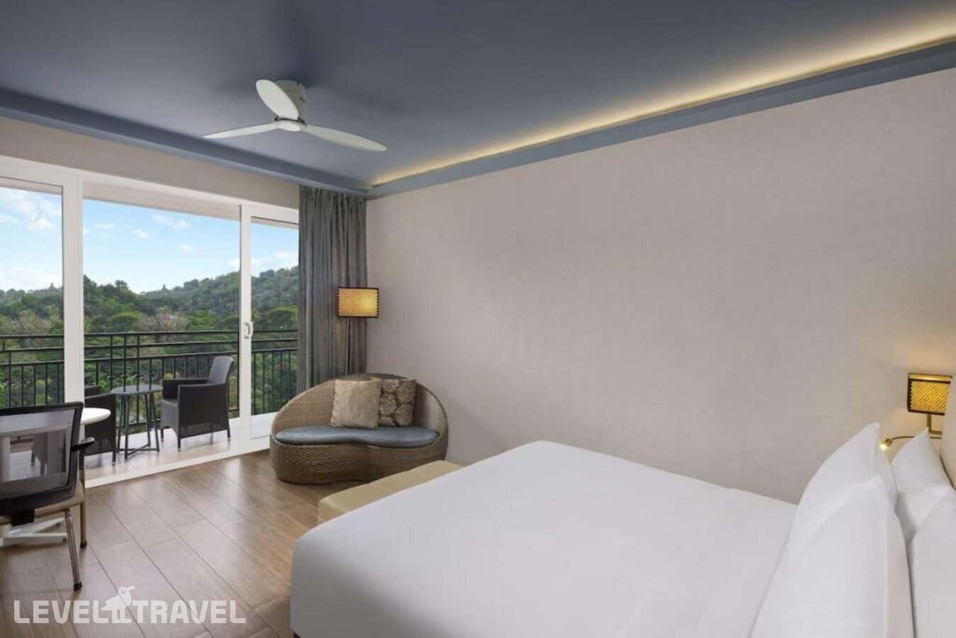 фотографии номера Делюкс с видом на озеро отеля Radisson Hotel Kandy в Шри-Ланка(Канди) - фото №22