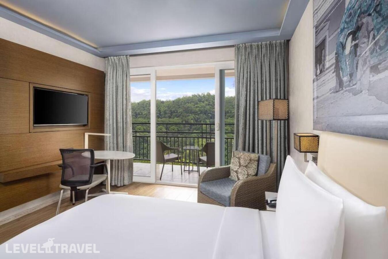 фотографии номера Делюкс с видом на озеро отеля Radisson Hotel Kandy в Шри-Ланка(Канди) - фото №31