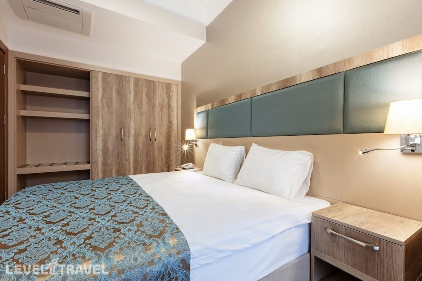фотографии номера Трехместный с видом на город отеля Mari Suites Hotel в Турция(Кягытхане) - фото №12