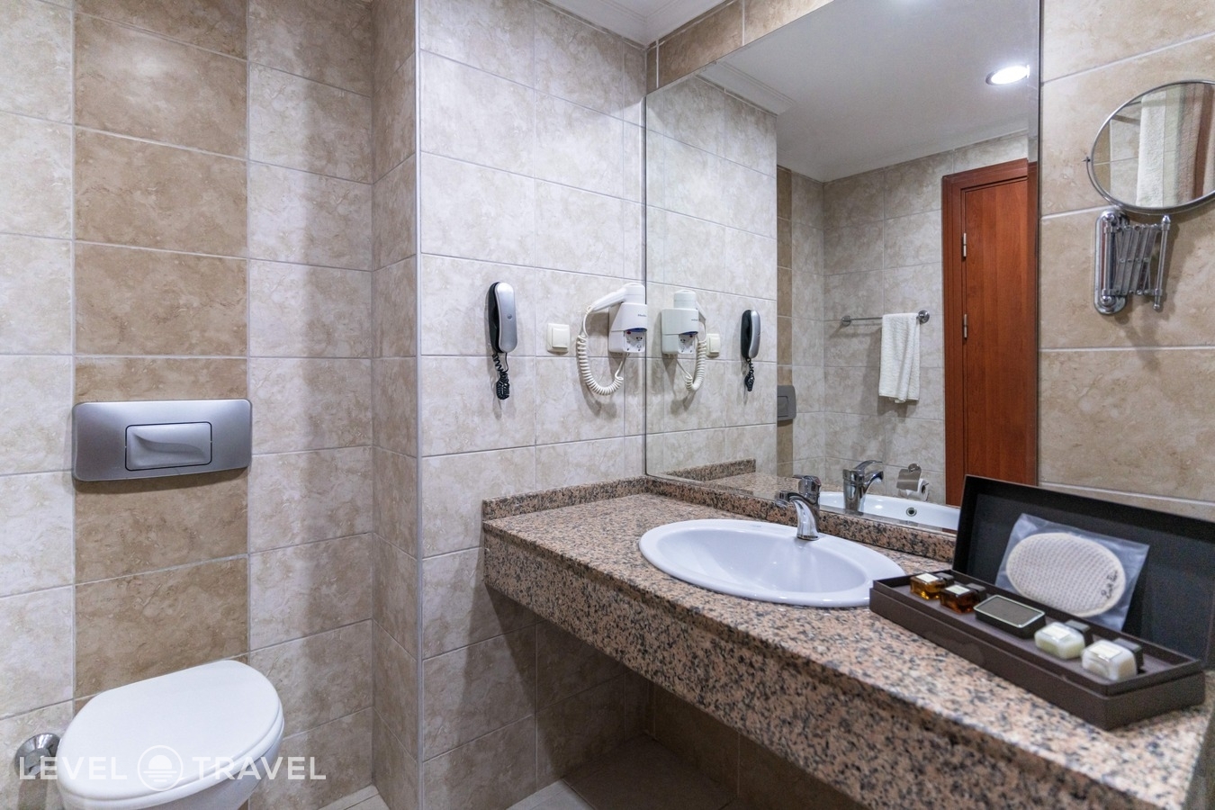 фотографии номера Полулюкс с видом на окрестности отеля Casa Fora Beach Resort (Ex. Laphetos Beach Resort & Spa) в Турция(Кызылот) - фото №6