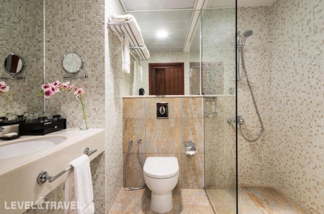 фотографии номера Стандартный (две односпальные кровати) отеля Alreem Hotel в Саудовская Аравия(Эль-Джубайль) - фото №2