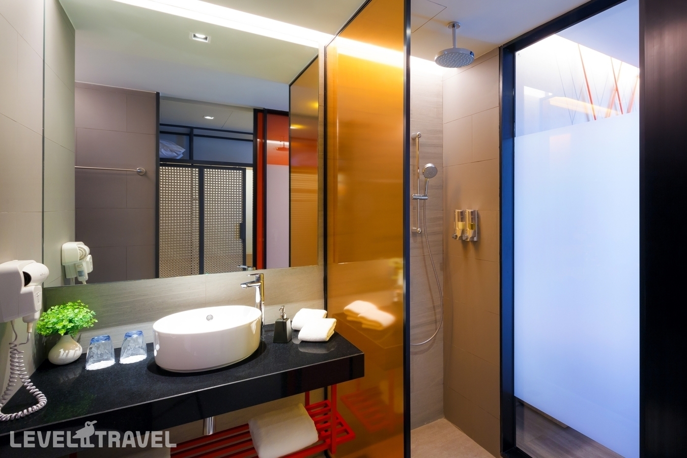 фотографии номера Стандартный номер отеля Ibis Styles Bangkok Sukhumvit Phra Khanong в Таиланд(Бангкок) - фото №5
