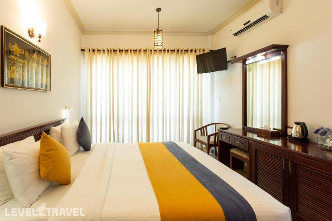 фотографии номера Делюкс с балконом отеля Hotel Yo в Шри-Ланка(Канди) - фото №3