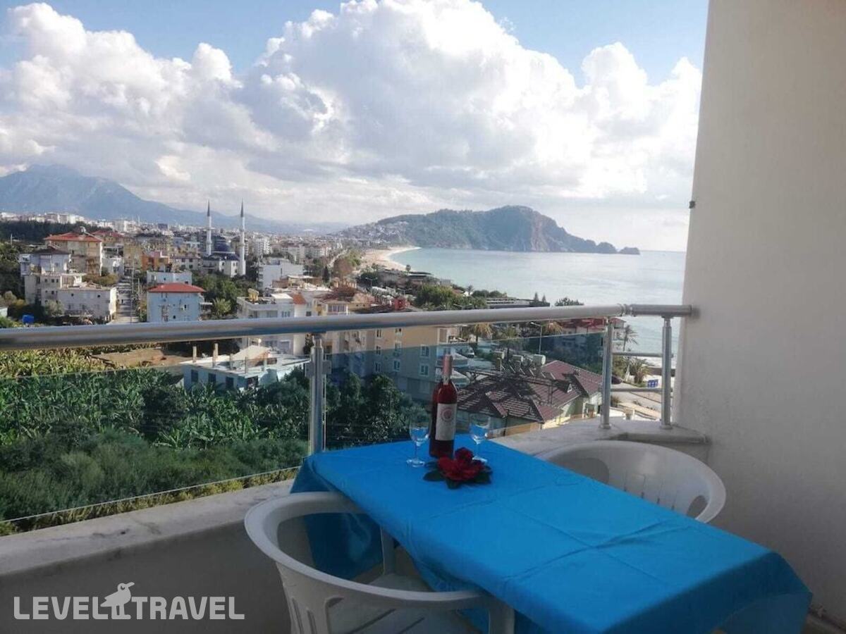 фотографии номера Семейный с видом на море отеля Royal Hotel Alanya в Турция(Аланья - центр) - фото №6