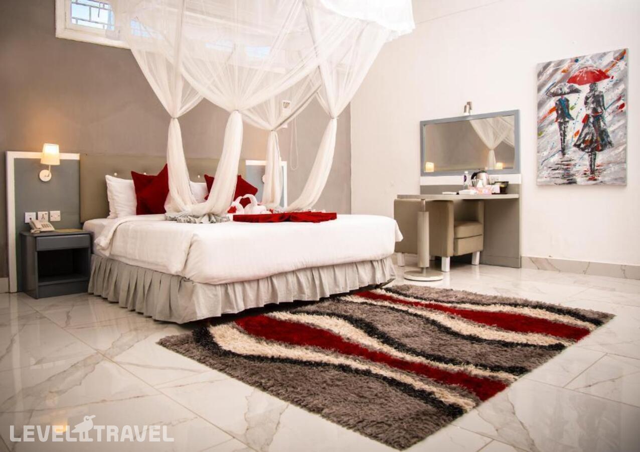 фотографии номера Стандартный с видом на сад отеля Jangwani Sea Breeze Resort в Танзания(Дар-эс-Салам) - фото №5