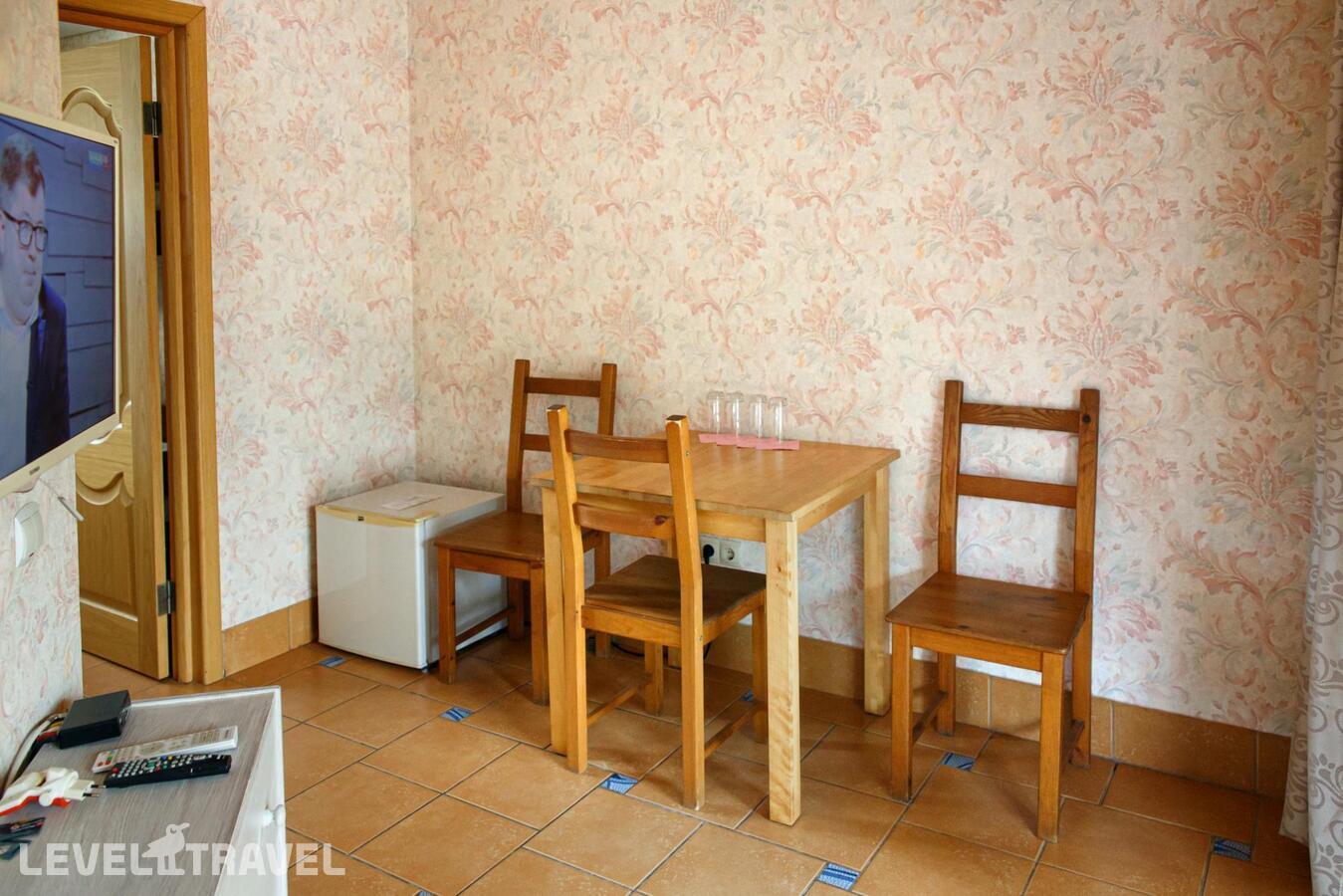 фотографии номера Четырехместный Комфорт отеля Ангел в Россия(Черняховск) - фото №8