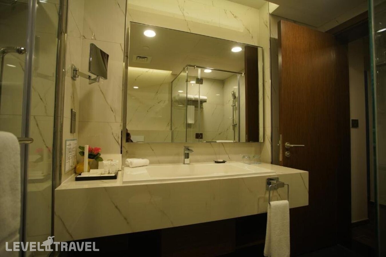 фотографии номера Стандартный номер отеля C - Hotel And Suites Doha в Катар(Доха) - фото №5