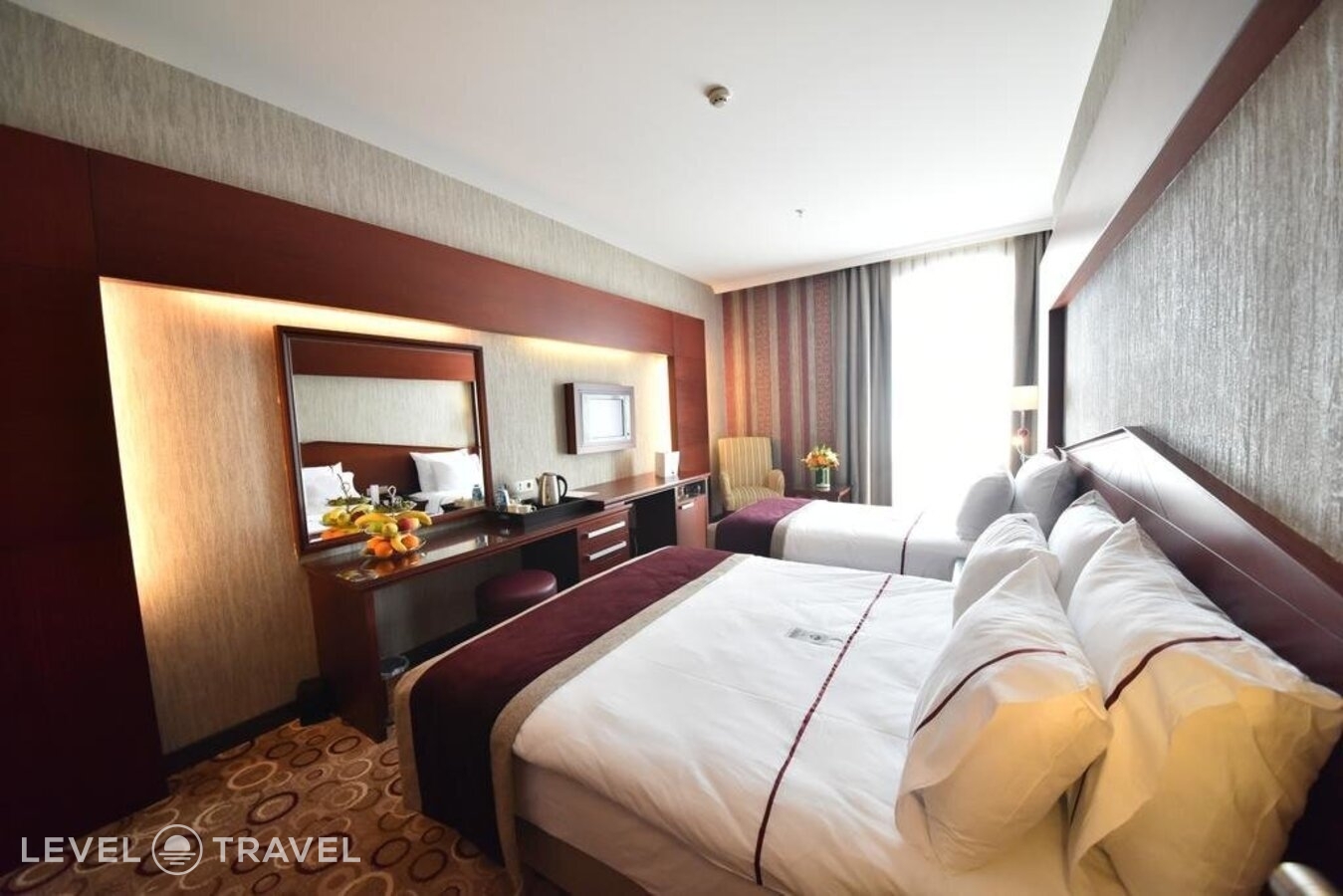фотографии номера Делюкс с видом на город отеля Taksim Gonen Hotel в Турция(Бейоглу) - фото №3